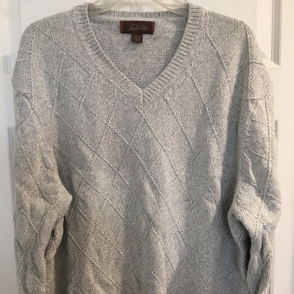Men’s sweater